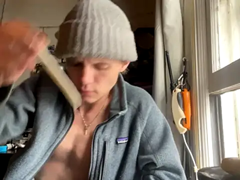 XanderOzzz online show from 11.02.25