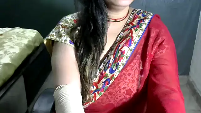 Snapshot of sexy_indianboobs chatting on 12.20.24 sexy indianboobs online show from 12.20.24
