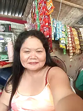 Snapshot of Mari_fvcks chatting on 09.28.25 Mari fvcks online show from 09.28.25