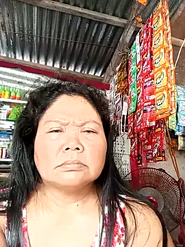 Snapshot of Mari_fvcks chatting on 10.11.25 Mari fvcks online show from 10.11.25