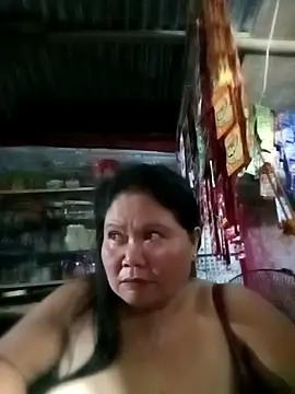 Snapshot of Mari_fvcks chatting on 10.22.25 Mari fvcks online show from 10.22.25