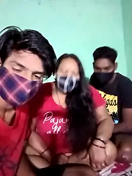 LoveOnStream online show from 10.22.25