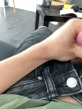 Loulou 2007 online show from 10.01.25