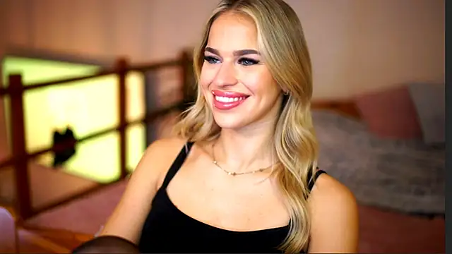 Snapshot of Emilyvanroessel chatting on 05.02.26 Emilyvanroessel online show from 05.02.26