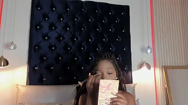 AbbieCyruz online show from 10.09.25