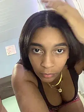 Snapshot of Crisschiavo chatting on 11.20.25 Crisschiavo online show from 11.20.25