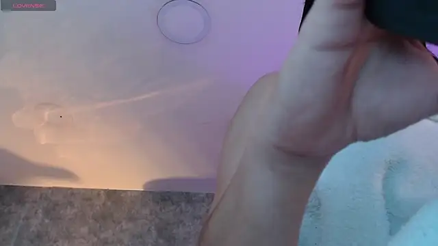 crystaldarliing online show from 03.22.26