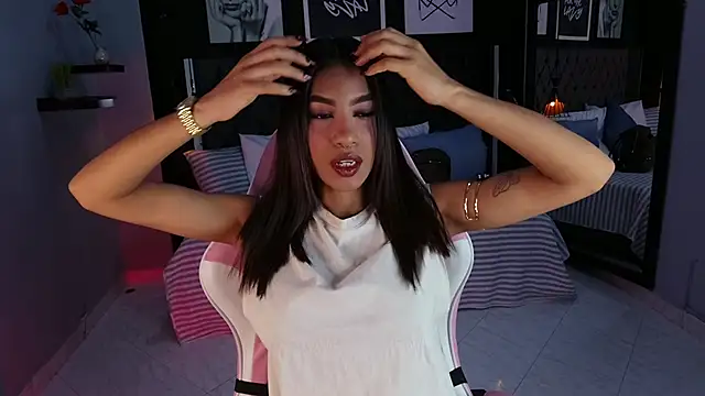 kitty collins  online show from 01.11.26