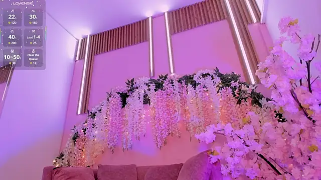 ThiccyLexxy online show from 11.25.25