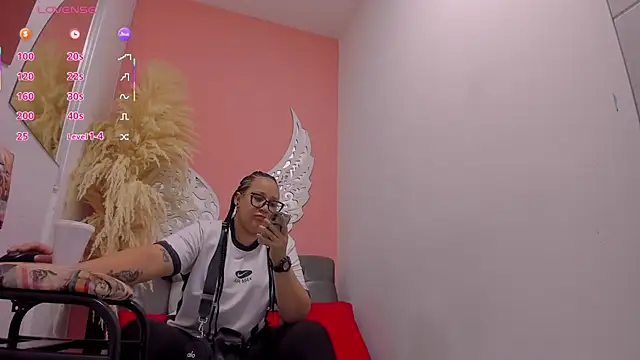 Snapshot of ThiccyLexxy chatting on 02.17.26 ThiccyLexxy online show from 02.17.26