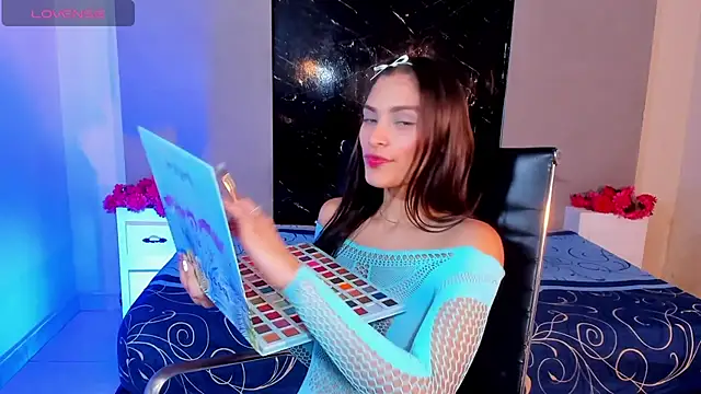 Hannacooper3 online show from 09.20.25