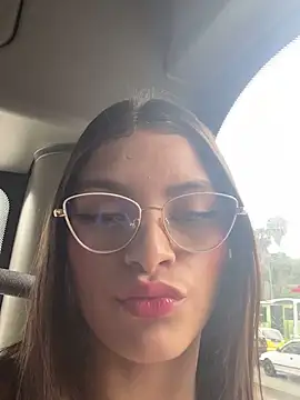 Hannacooper3 online show from 11.14.25