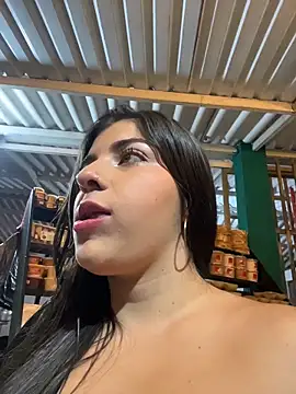 Isaa-Sweet online show from 11.27.25