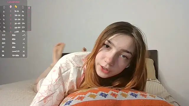 Snapshot of RedheadMisty chatting on 10.21.25 RedheadMisty online show from 10.21.25