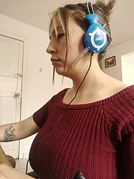 AlanaDesire online show from 09.28.25