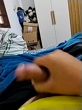 Snapshot of Hiderr chatting on 03.03.26 Hiderr online show from 03.03.26