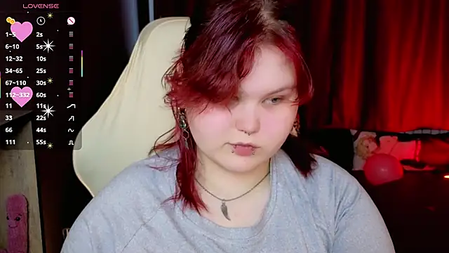 Snapshot of fillisfox_ chatting on 04.09.26 fillisfox online show from 04.09.26