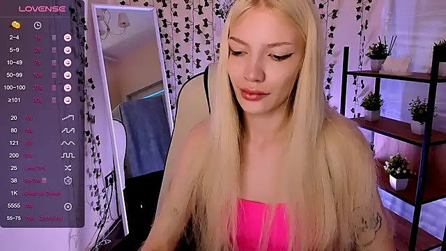 AnyaTaylor  online show from 06.02.26