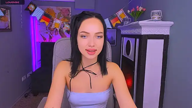 Sofyy Bradd online show from 09.22.25