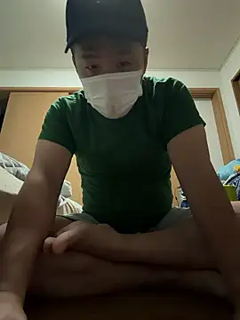 Snapshot of daikimaeda chatting on 09.27.25 daikimaeda online show from 09.27.25