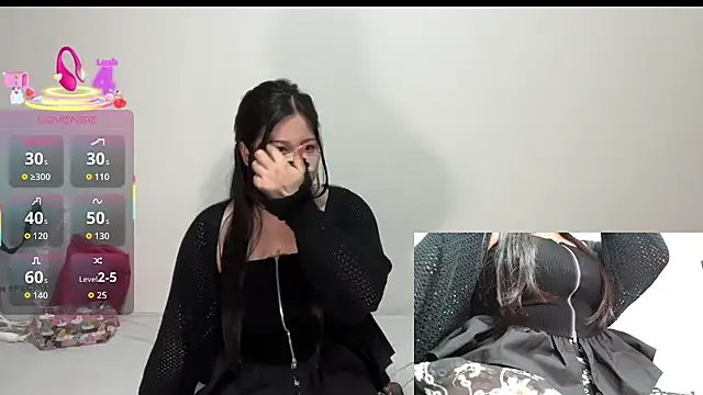    momo   0717 online show from 09.14.25