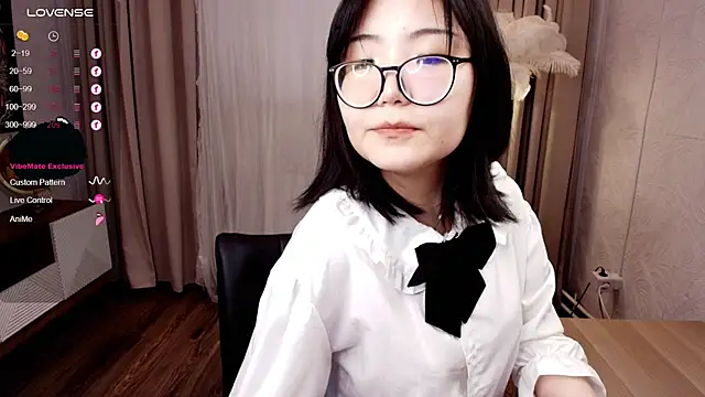 Erikawai online show from 09.27.25
