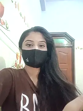 Snapshot of Hot-Soniya733 chatting on 10.27.25 Hot-Soniya733 online show from 10.27.25