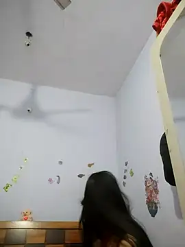 Snapshot of Hot-Soniya733 chatting on 10.31.25 Hot-Soniya733 online show from 10.31.25