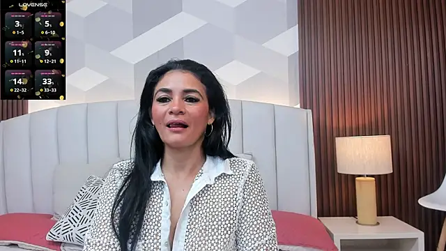 Snapshot of Mommy_Naughty chatting on 02.17.26 Mommy Naughty online show from 02.17.26