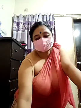 Snapshot of jenyfer709 chatting on 10.21.25 jenyfer709 online show from 10.21.25