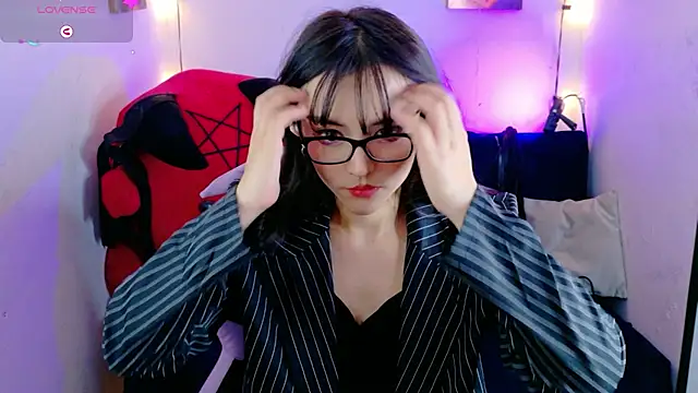 MiaVelvetDoll online show from 11.25.25