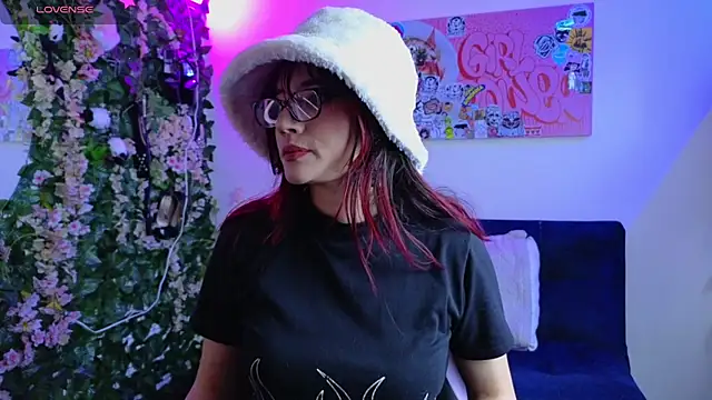 MiaVelvetDoll online show from 02.20.26