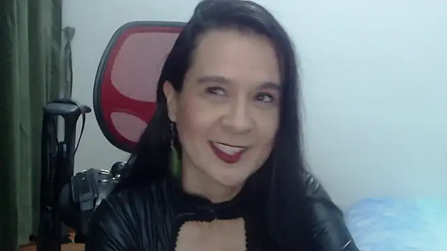 Aileendarkhot online show from 11.24.25