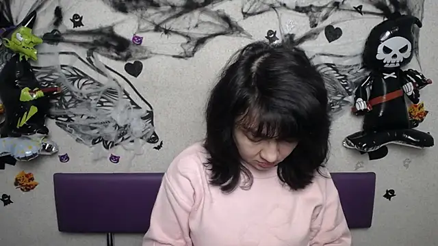 SelenaFly online show from 10.22.25