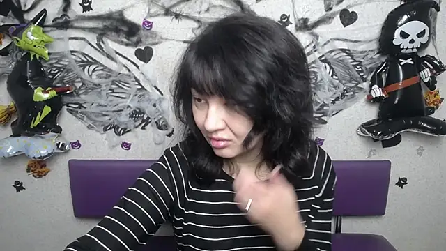 SelenaFly online show from 10.24.25