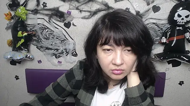 SelenaFly online show from 11.04.25