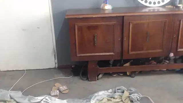 SEXYHUGEASS21 online show from 10.05.25