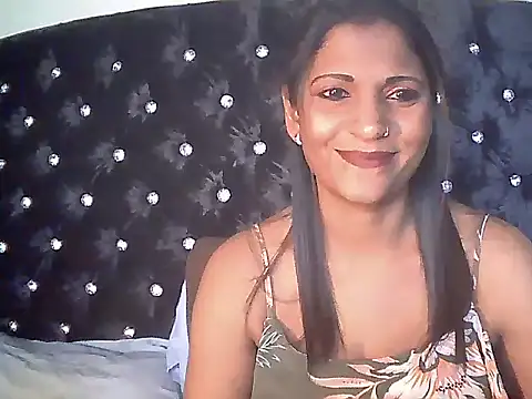 Snapshot of indianlusyy chatting on 10.21.25 indianlusyy online show from 10.21.25