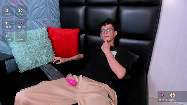 LittleMax23 online show from 11.08.25