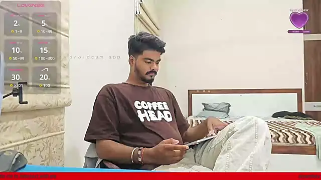 Snapshot of mrbuddy85 chatting on 11.10.25 mrbuddy85 online show from 11.10.25