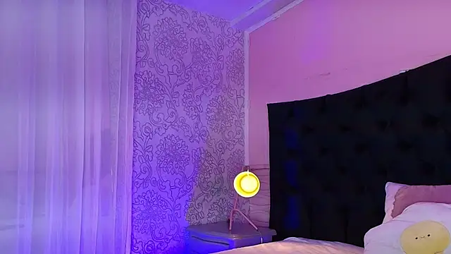 Hada Blue online show from 04.17.26