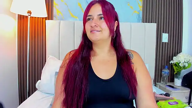 Snapshot of Victoria_Guzman chatting on 04.27.26 Victoria Guzman online show from 04.27.26