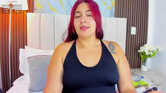 Snapshot of Victoria_Guzman chatting on 04.30.26 Victoria Guzman online show from 04.30.26