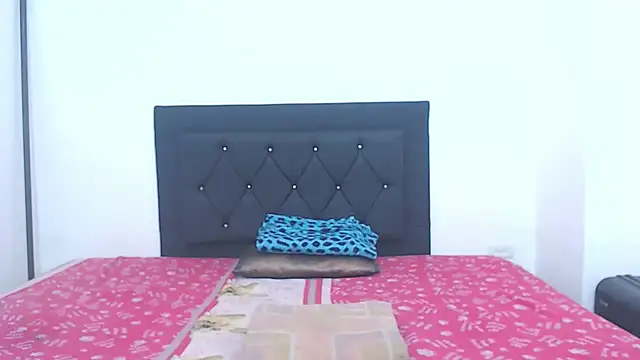 Snapshot of natashat_lorent chatting on 10.14.25 natashat lorent online show from 10.14.25