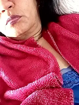 Snapshot of Ternura_Prohibida chatting on 10.26.25 Ternura Prohibida online show from 10.26.25