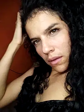 lucerocutte online show from 04.11.26