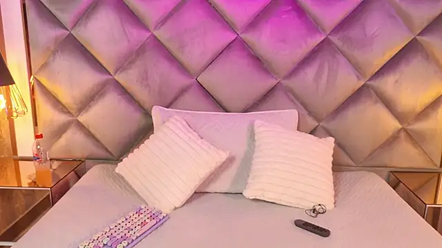 Snapshot of gemma_sm chatting on 10.03.25 gemma sm online show from 10.03.25