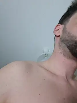 young swisscouple online show from 01.17.26