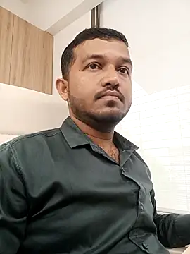 Snapshot of VJ17 chatting on 09.16.25 VJ17 online show from 09.16.25