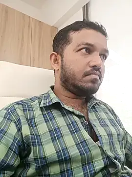 Snapshot of VJ17 chatting on 09.23.25 VJ17 online show from 09.23.25